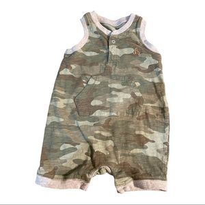 Baby Gap Camo Sleeveless Bodysuit Size 6-12m
